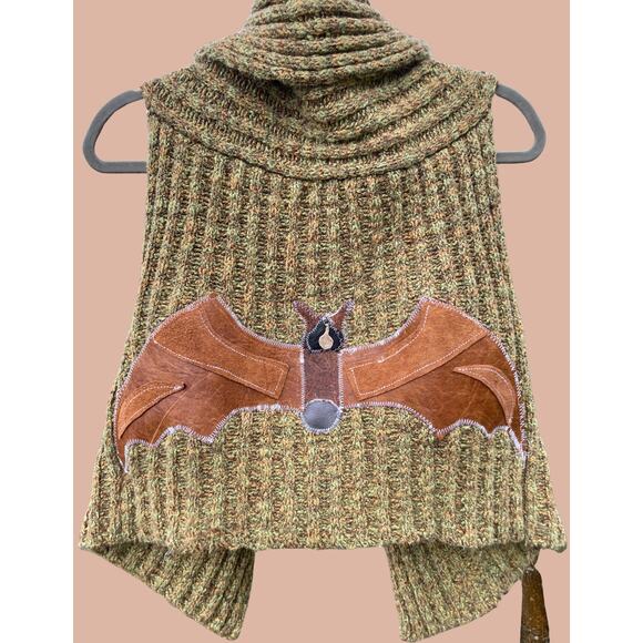 Medium Bat Upcycled Knit Vest Grunge Unique Cottagecore Indie - Picture 3 of 9
